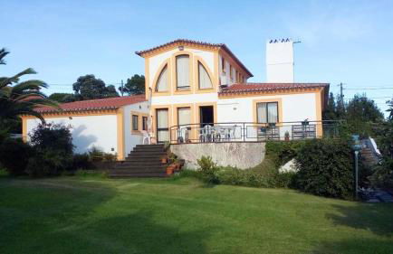 Charming house with sea view in Angra do Heroísmo - Photo 2