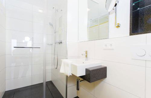 MAVO Hospitality Stuttgart Bismarckstrasse - Photo 10