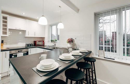 Park & Relax in 1bd Central Liverpool home - Foto 37