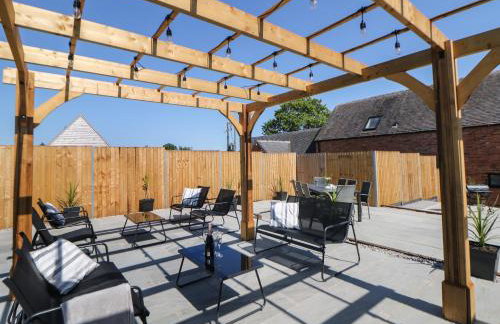 Langley Barn - Photo 33