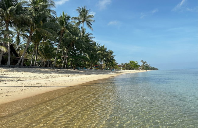 Beachside 3-bedroom Townhouse w Private Pool at 70 Meters From Beach - Photo 15