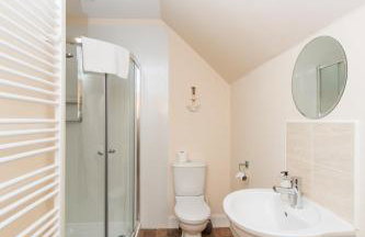 The Granary with Hot Tub - Foto 16