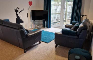 Hereford - Finch House - Modern 4 Bedroom House Located in South Hereford, Dog Friendly With Nearby Countryside, Pool Table, Sleeps up to 10 Guests - Hosted by RENTMYHOUSE - Foto 5