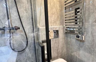 STUDIO HORIZON - SEA VIEW - POOL- Air Conditioner - Kitchen - Wifi -TV Train - Bus - - Foto 16