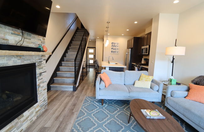 Arrow Luxury Rooftop Shopping and More! - Foto 20