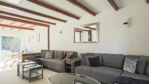 Idyllic Home in Picturesque Village of Wraysbury - Pass the Keys - Foto 4