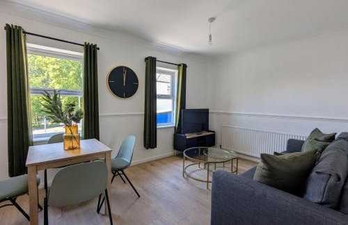 Saffron Court Apartments - Apt 14 - Photo 9