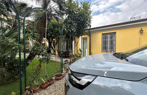 Villa Angelina Holiday Homes I Casa UG I A pochi chilometri da Sanremo e il suo Festival I Giardino I Parcheggio privato - Photo 31