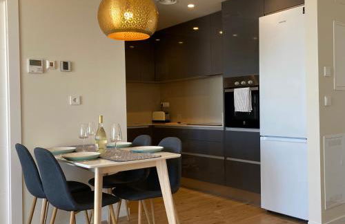 Modern Penthouse - Sea View & Private Rooftop - Photo 7