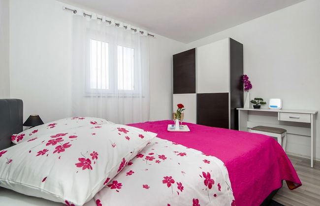 Idyllic Getaway Holiday Home With Pool - Foto 8