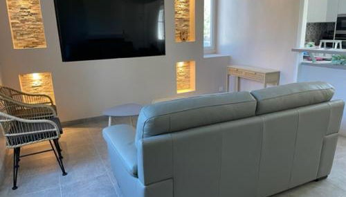 MAISON VENEUX LES SABLONS-FONTAINEBLEAU-MORET SUR LOING - Foto 4