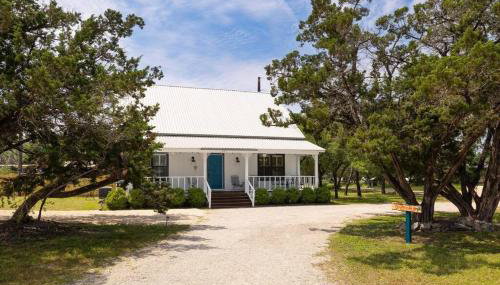 NEW! Dragonfly at Firefly Grove w/ River Access - Foto 4