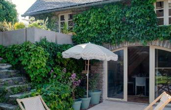 La Longère de l'Amiral c'est au choix la Maison de l'Amiral jusqu'à 10 personnes ou le Carré de l'Amiral jusqu'à 4 personnes - Foto 2