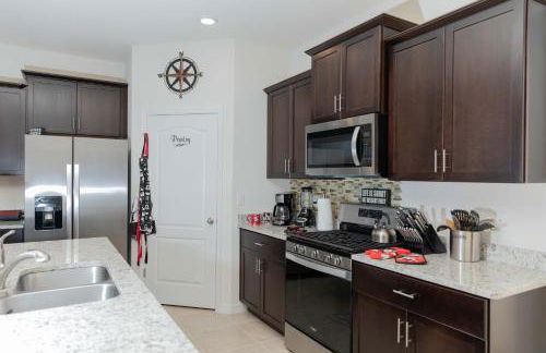 Marvelous Villa, South facing pool and hot tub, themed bedrooms near Disney - Foto 20