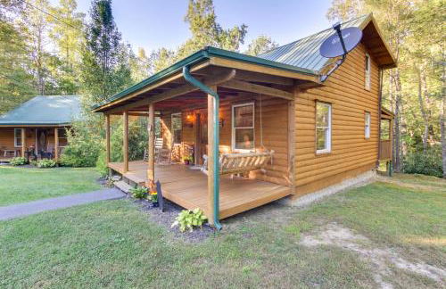 Backyard and Porch Rural Cosby Log Cabin! - Foto 23