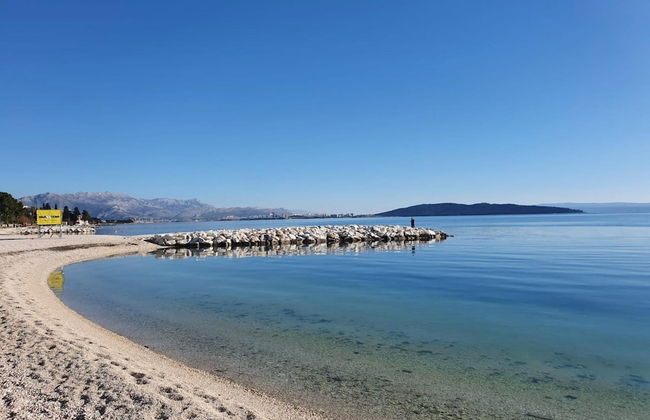 Kastel Novi Elegant and Stylish Apartment With Terrace and Patio - Foto 10