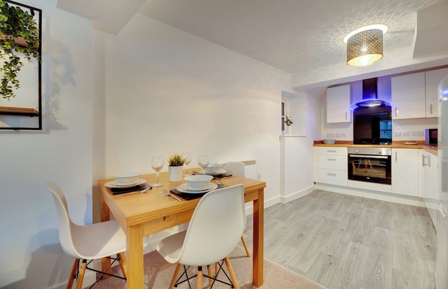 Charltons Bonds Apartments - By Week2Week - Foto 20