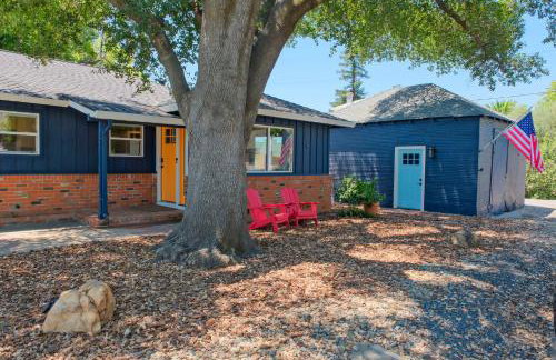 Folsom Old Town Escape • Cozy Cottage + Library - Foto 56