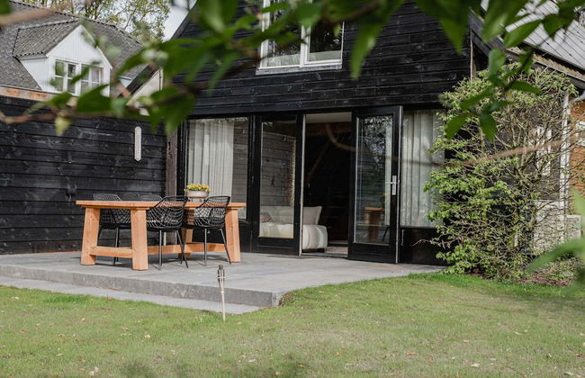 Cottage in Leenderbos Near Nature Reserve - Photo 1