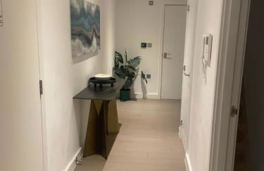 Superior Large Suite Luxury Living City Apartment, 2 Kingsize Bedrooms Business Suite - Free WiFi - Foto 14