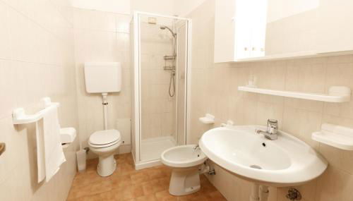 La Villa Feleit - Photo 4, towels, Shower