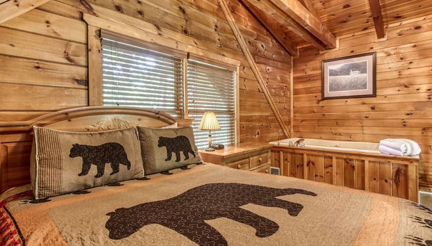 Er5 - Log Heaven - Great Location! Close To All The Action! 1 Bedroom Cabin by RedAwning - Foto 3, Habitación