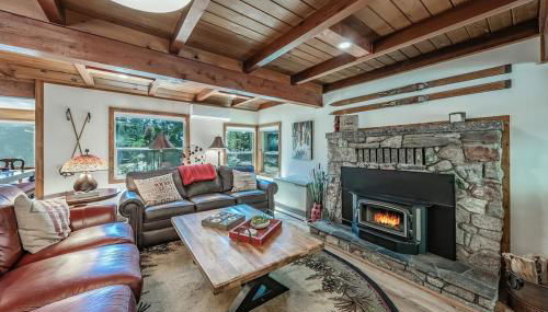 Buckeye Bear's Den-AC-Walking Distance to town - Foto 2