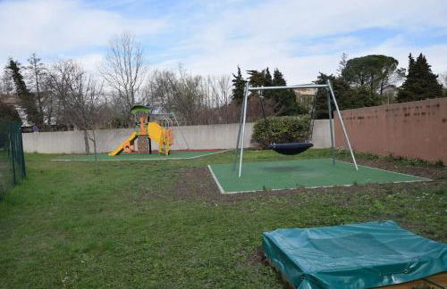 LE PETIT BONHEUR - PLACE PARKING PRIVEE - CLiM - TERRASSE - PISCINE PARTAGEE - PROCHE PARC SPIROU - Foto 15