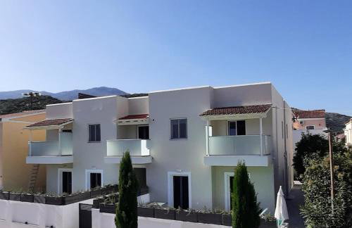 The Central Residence - Kassiopi Corfu Villas - Photo 6