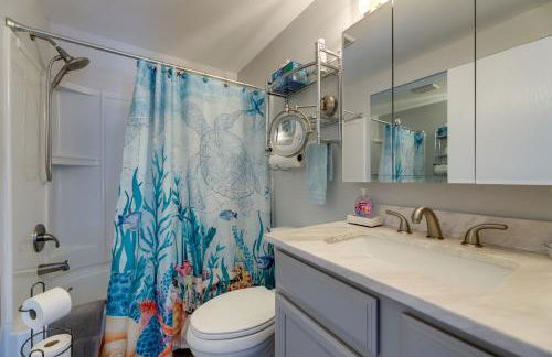 Coastal Getaway with Porch, 2 Mi to Niantic Beach! - Foto 14