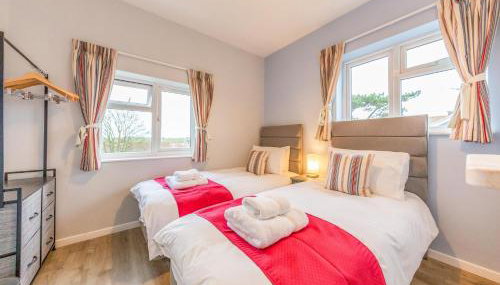 Sully's Cove, stylish apartment near Southwold Pier - Foto 4