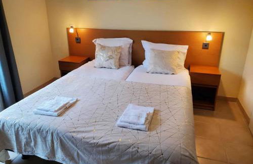 Villa in Les Forges with Golf & Pool Access - Foto 25