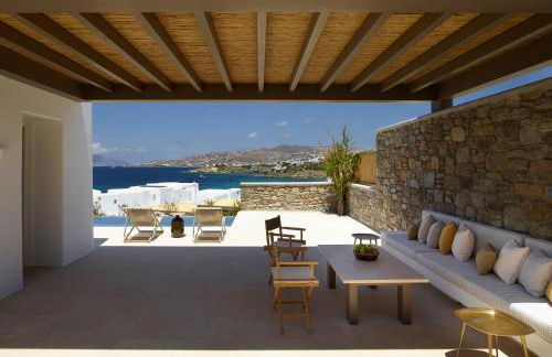 Bonzoe Suites & Villas - Photo 61