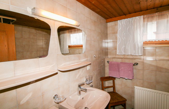 2 bedroom Apartment in Mayrhofen - Photo 16