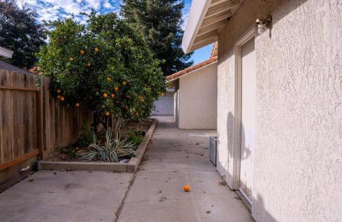 Modern Merced Haven near Merced College and UC Merced - Foto 17