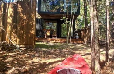 Waterfront Container House In A Magical Forest! - Foto 4