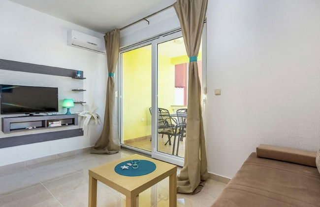 Charming Home With Swimming Pool and Beautiful Covered Terrace - Foto 7