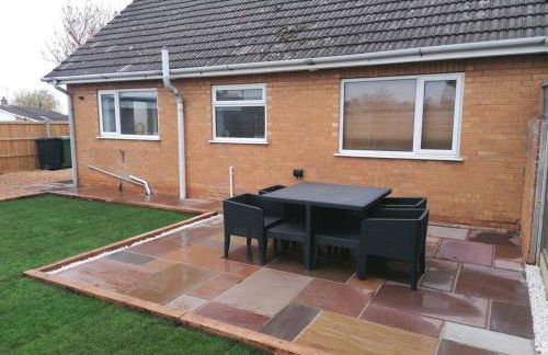 Modern Coastal 2 Bedroom Home to Relax and Unwind - Foto 8