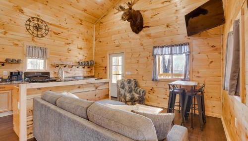 Friends and Family Rental Cabin with Hot Tub! - Foto 3