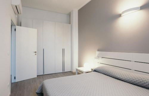 GuestHost - Studio 1 Deisgn Apartment with Car Parking! - Foto 16
