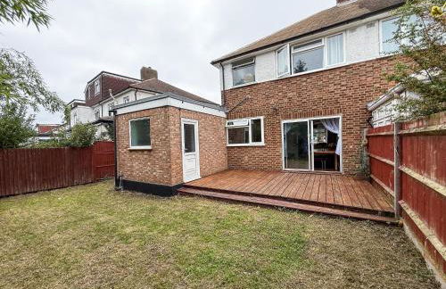 Bassetts House - Spacious! - Sleeps 7 - Close to PRUH Hospital - Free Parking - Photo 31