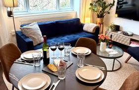 Newly refurbished 2 BR Apartment in South London - Photo 28