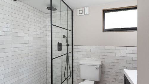 Luxury Cornish Cottage & Modern Cabin with Garden, Central St Agnes - Foto 5