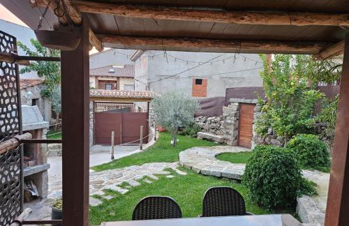 EL PATIO DE LAS TINAJAS - Photo 38