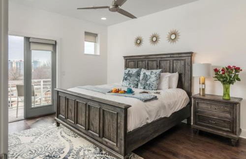 The NEW Nashview Rooftop-Skyline View - Sleeps 12 - Foto 2