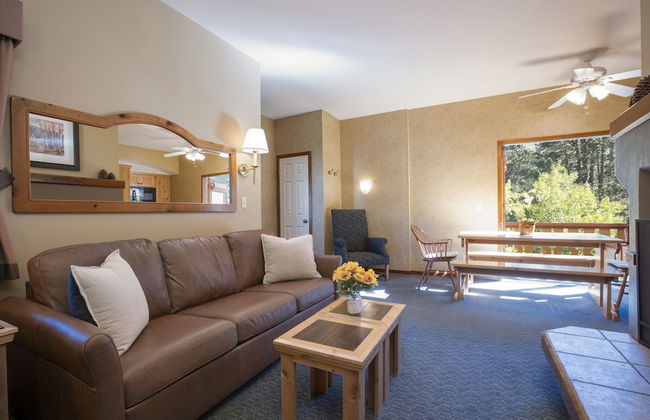 Olympic Village Inn - Photo 20