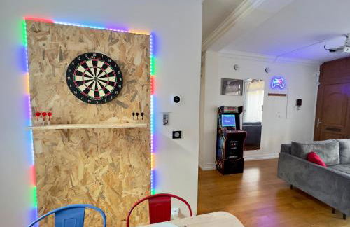 Maison 3ch - Cinéma - Game Room - Parking - Gare - Foto 9