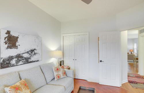 Walk to Lake Michigan - South Haven Condo! - Foto 19