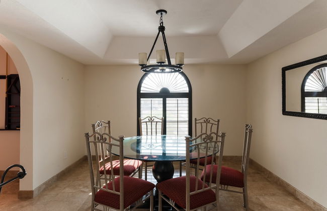 Desert Ridge by Avantstay Spacious Oasis w/ Pool & Hot Tub - Foto 20