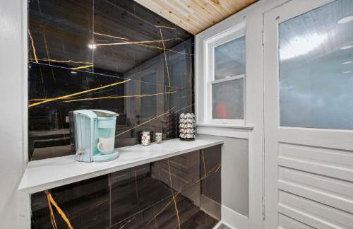 Quirky & Chic 3BR in Montrose - Perfect for Families & Groups - Foto 6